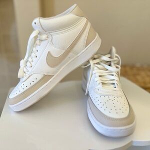 Nike White and Gray Sneakers